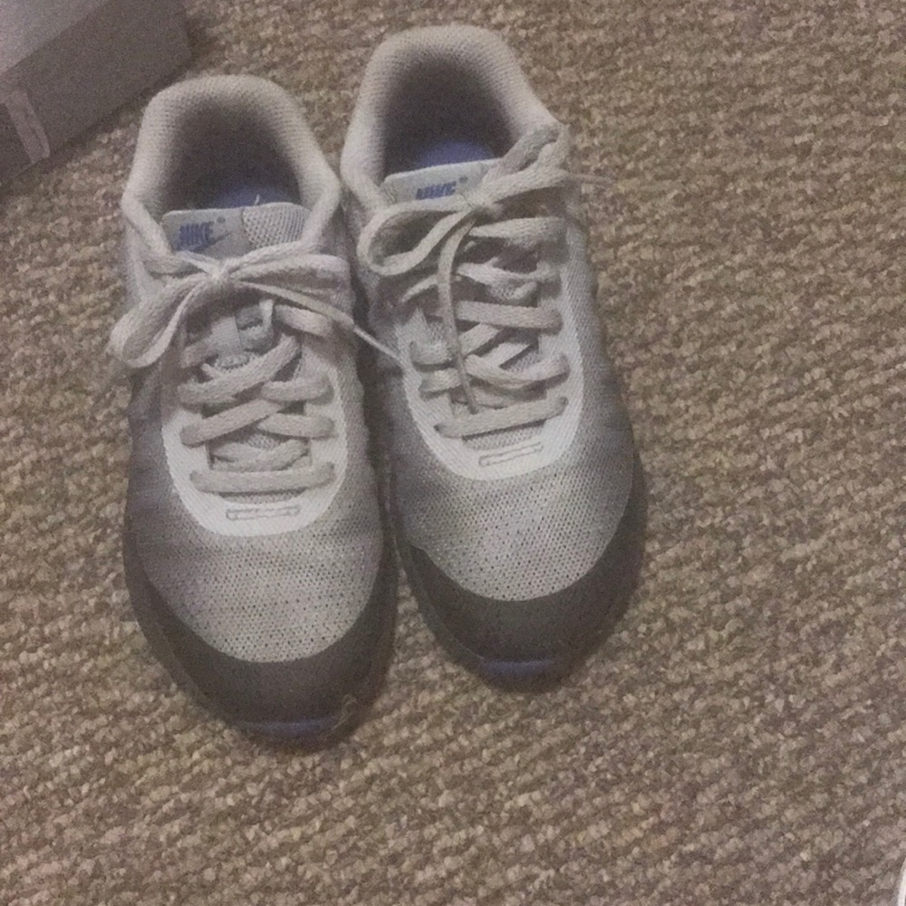 Sneakers 2 pairs vans and bike